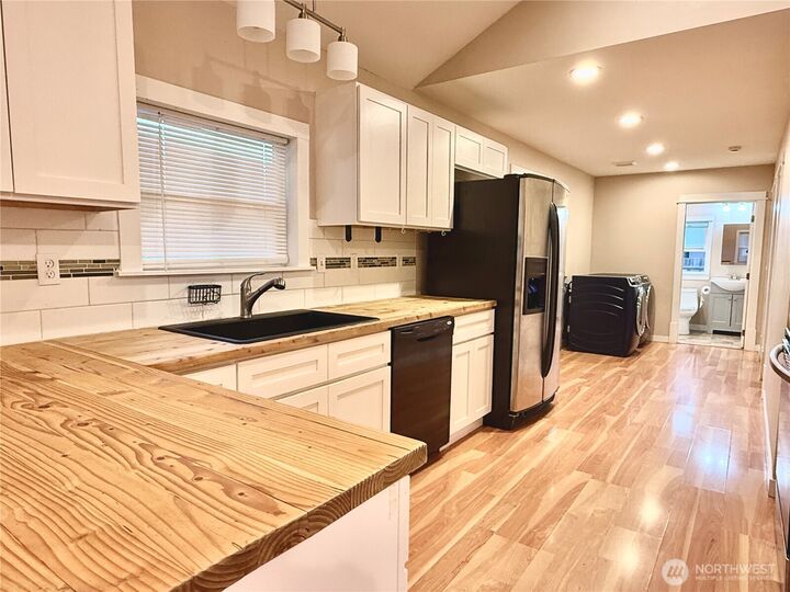 Property Photo: 1010 Talcott WA 98284