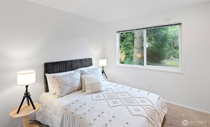 Property Photo:  13600  4th Avenue NE  WA 98125 