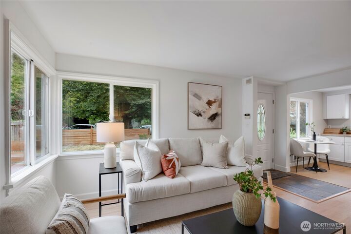 Property Photo: 8149 SW 34th Avenue SW WA 98126