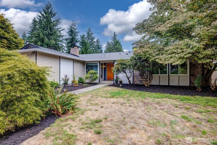Property Photo: 6538 117th Avenue SE WA 98006