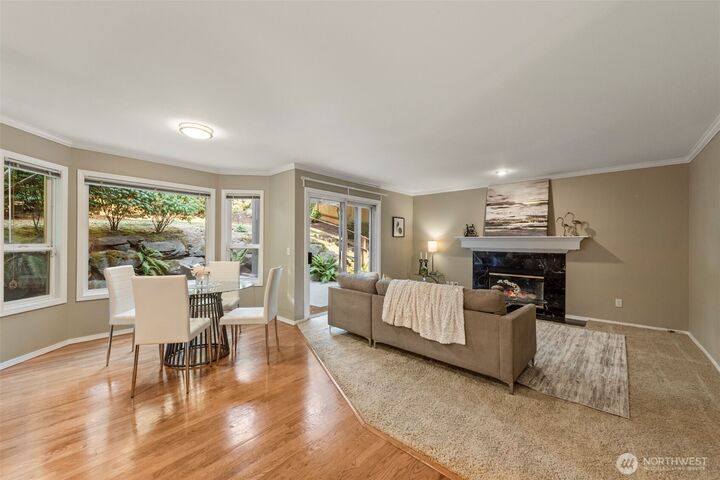 Property Photo:  15434 SE 67th Place  WA 98006 