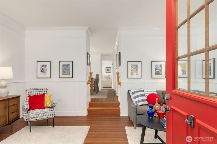 Property Photo: 6723 Flora Avenue S WA 98108