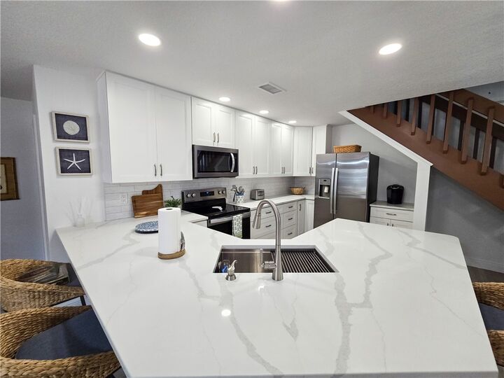 Property Photo: 4949 N Highway A1a 204 FL 34949