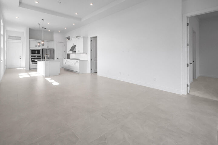 Property Photo:  399 SE Via Sangro  FL 34952 