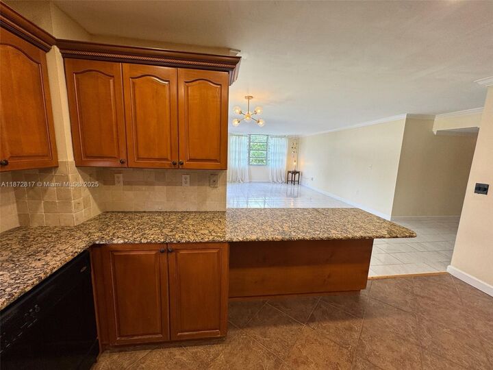 Property Photo:  2780 NE 183rd St 301  FL 33160 