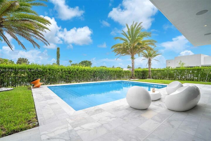 Property Photo:  16572 S Botaniko Dr S  FL 33326 