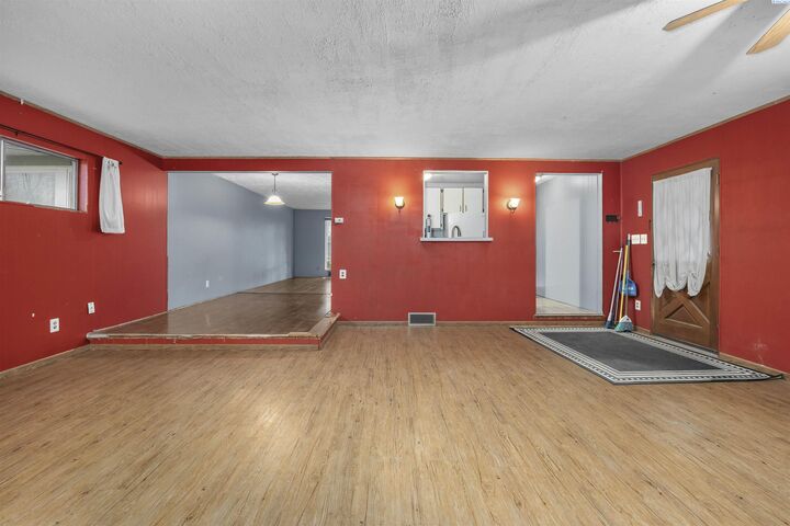 Property Photo: 2112-2114 Trippe St WA 99354