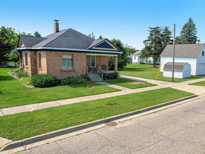 211 W Petoskey Street  Gaylord MI 49735 photo