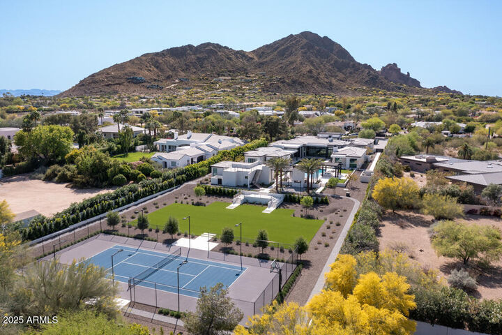 5641 N Casa Blanca Drive  Paradise Valley AZ 85253 photo