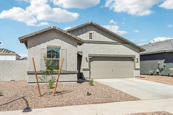 Property Photo:  5820 W Coplen Farms Road  AZ 85339 
