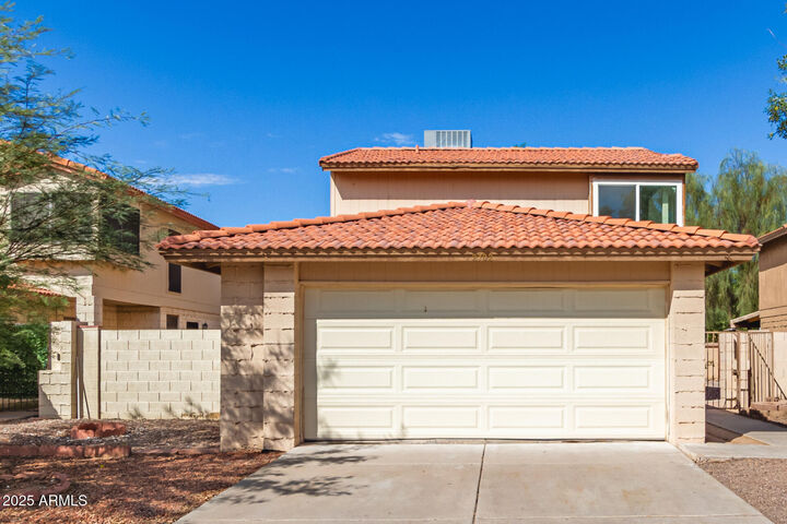 Property Photo:  2702 W Brooks Street  AZ 85224 
