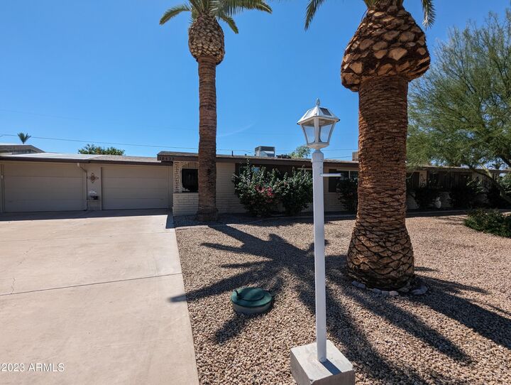 Property Photo:  10433 W Oakmont Drive  AZ 85351 
