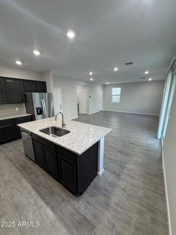 Property Photo: 2737 E Boulder Avenue AZ 85119