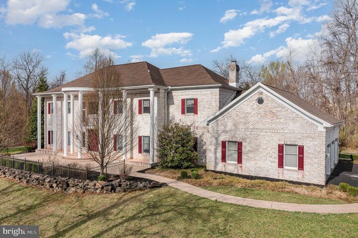 Property Photo: 17 Montego Court PA 17019
