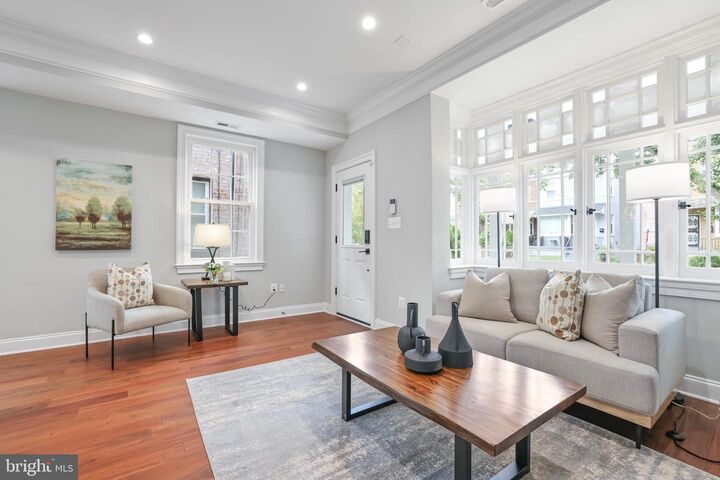 Property Photo:  812 Tewkesbury Place NW  DC 20012 