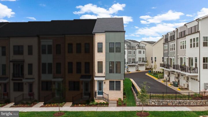 2664 River Birch Road  Herndon VA 20171 photo