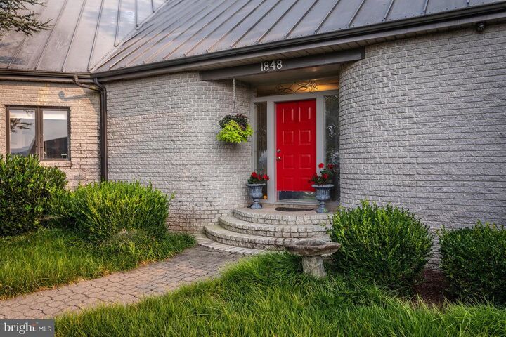 Property Photo: 1848 College Avenue VA 22802