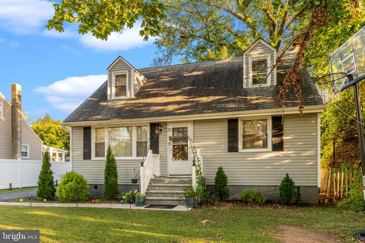 27 Altamawr Avenue  Lawrenceville NJ 08648 photo