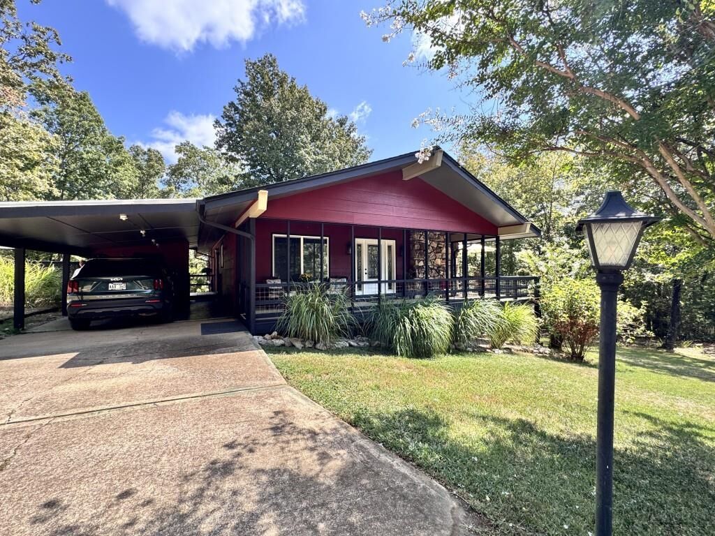 Property Photo:  25 N Walla Walla Drive  AR 72529 