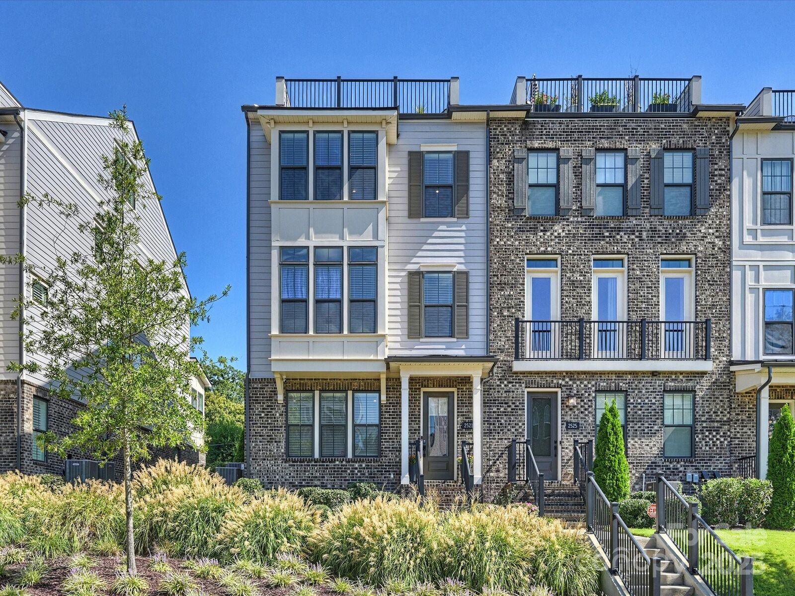Property Photo:  2521 Kenmore Avenue  NC 28204 