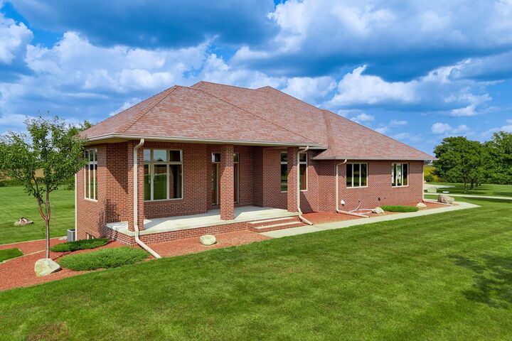 Property Photo: 1527 270th Street IA 50156