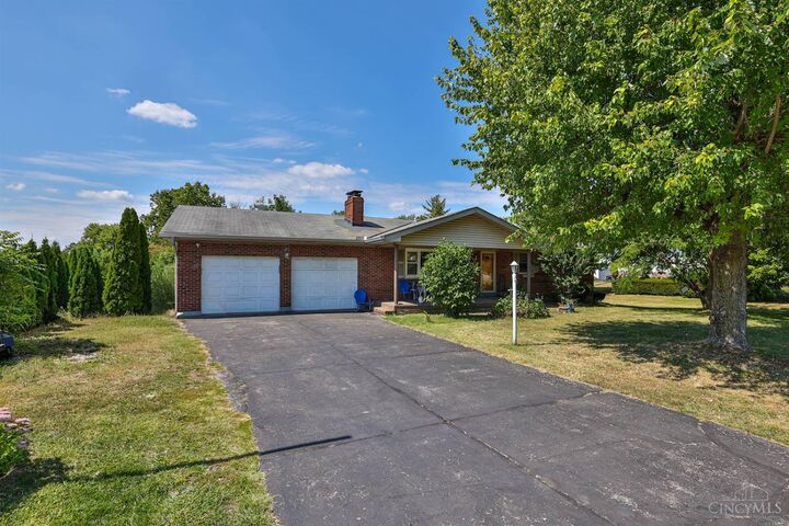 Property Photo: 7301 Dixon Drive OH 45011