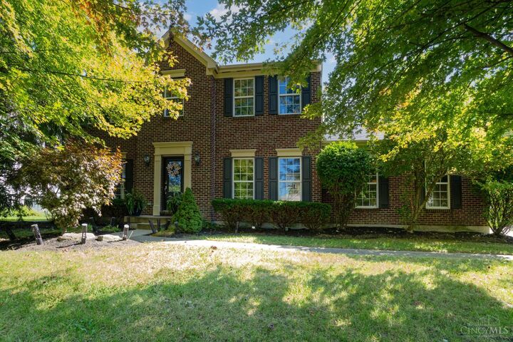 Property Photo: 5989 Thornberry Court OH 45040