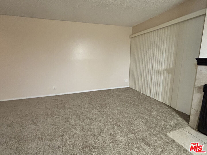 Property Photo:  7300 Franklin Ave  CA 90046 