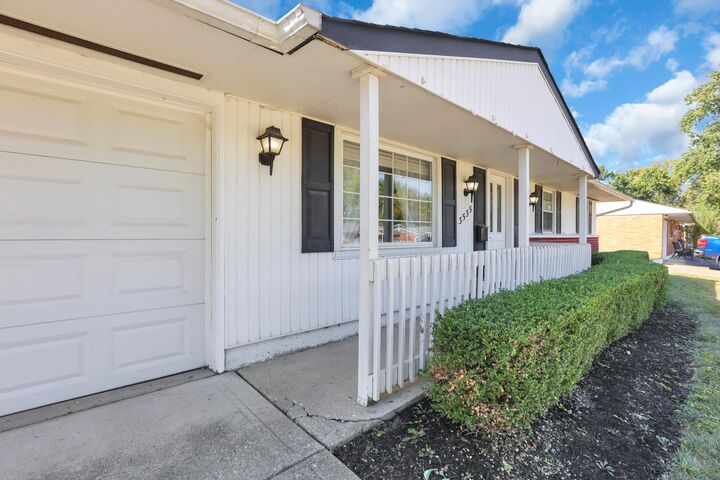 Property Photo: 3535 Paris Boulevard OH 43081