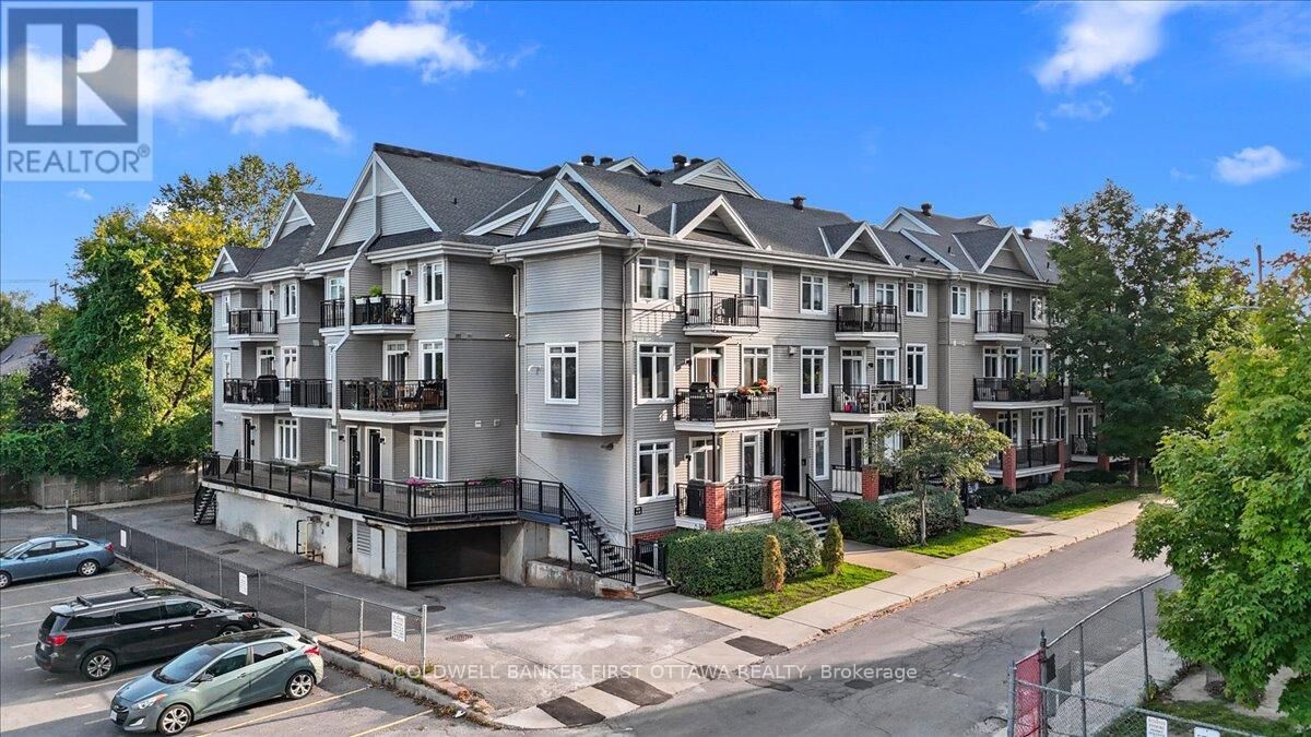 Property Photo:  414 Nepean Street F  ON K1R 5G7 