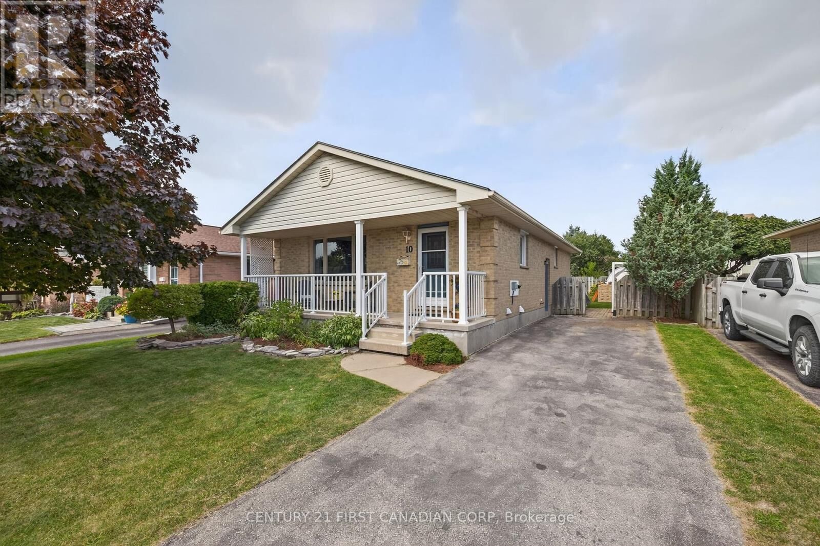 Photo de la propriété:  10 Rickwood Place  ON N5R 5Z3 