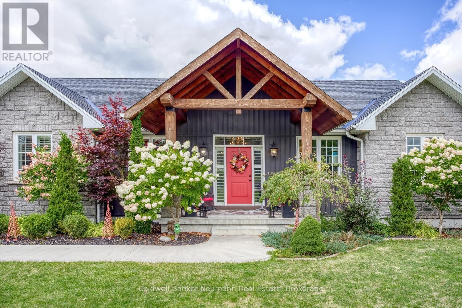 Property Photo: 178 Frederick Street West ON N0G 1A0