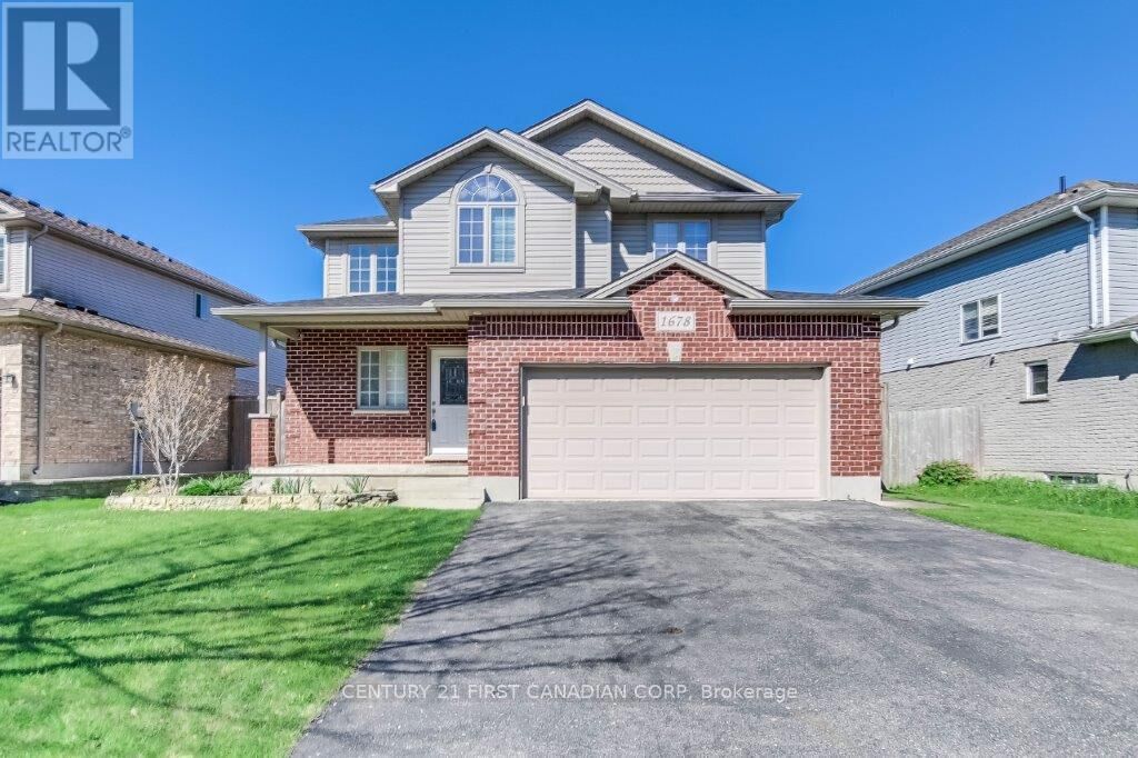 Property Photo:  1678 Blackmaple Crescent  ON N5Y 6L6 