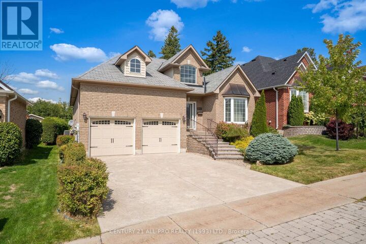10 Ellis Crescent  Kawartha Lakes (Lindsay) ON K9V 3Y9 photo