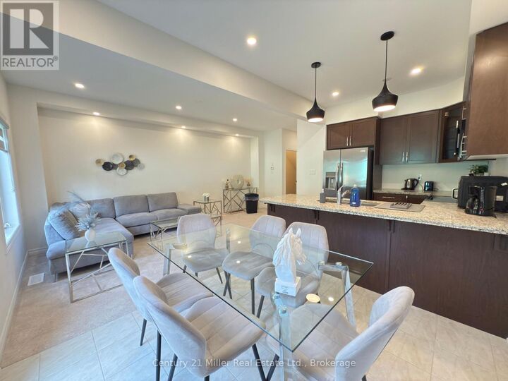 Property Photo:  305 Garner Road West 70  ON L9G 3K9 