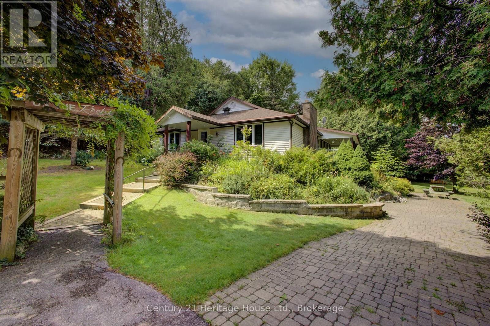 Property Photo:  473514 Camp Oliver Road  ON N0C 1K0 