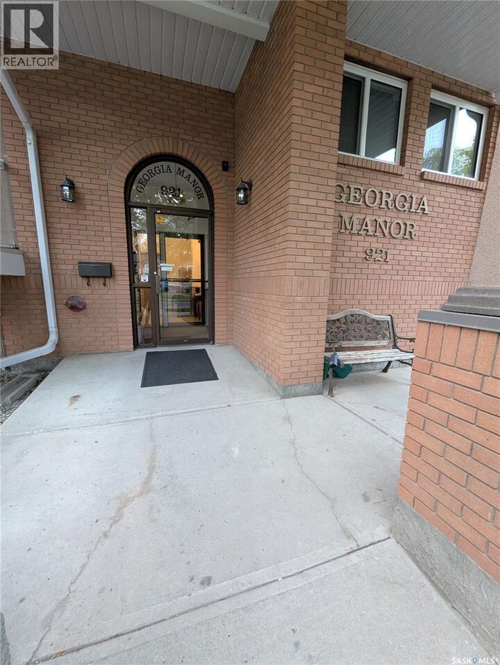 Property Photo:  204 921 Main Street  SK S7H 0K5 