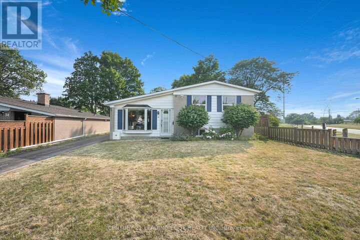 Property Photo:  36 Benshire Drive  ON M1H 1M3 