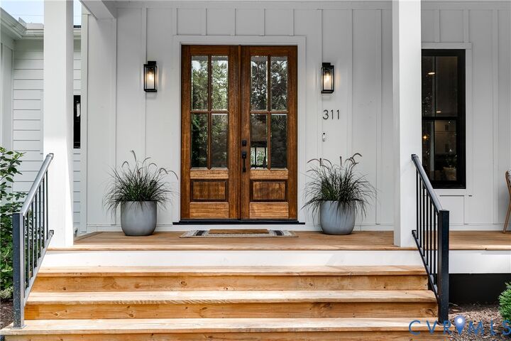 Property Photo: 311 Berwickshire Drive VA 23229