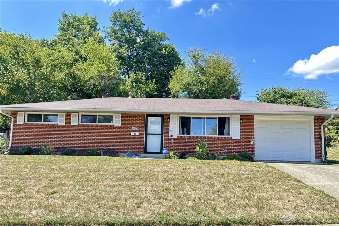 Property Photo:  7003 Bascombe Drive  OH 45424 