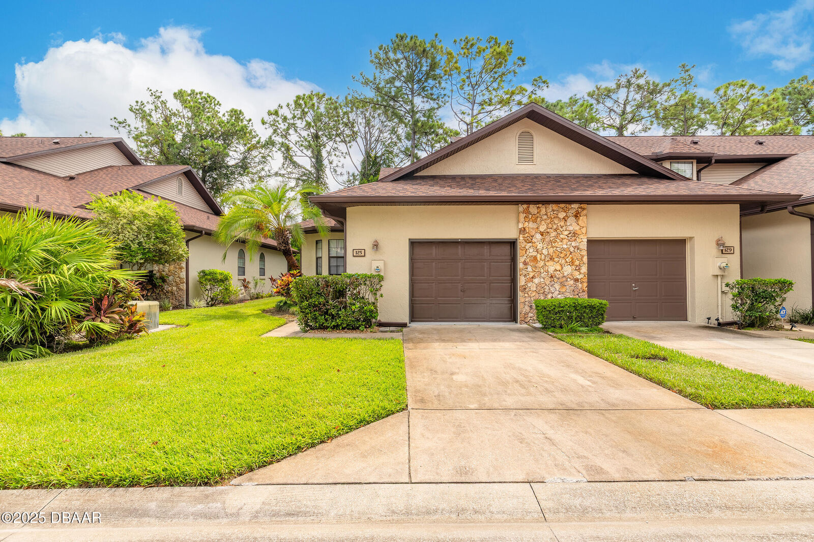 Property Photo: 125 Dovecote Lane FL 32114