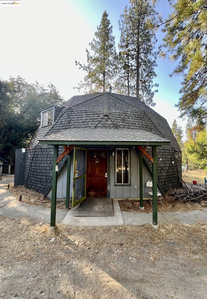 Property Photo:  21681 Fern Ln  CA 95370 