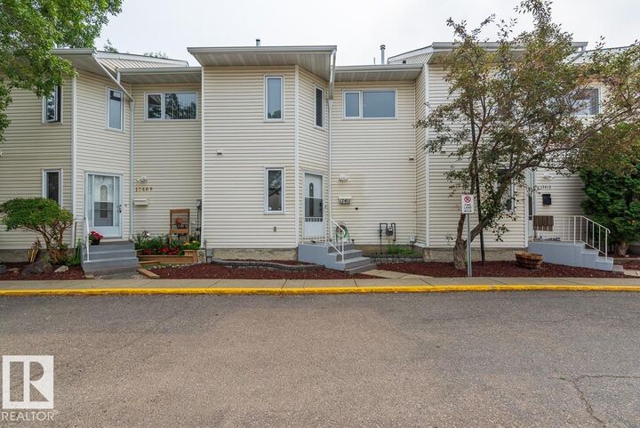17411 92 Avenue NW  Edmonton AB T5T 3W6 photo