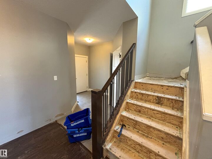 Property Photo:  17615 77 Street NW  AB T5Z 0P3 