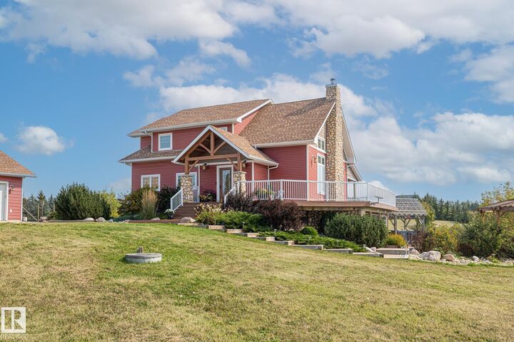 Property Photo:  54108 Rge Road 280 27  AB T7Z 3V3 