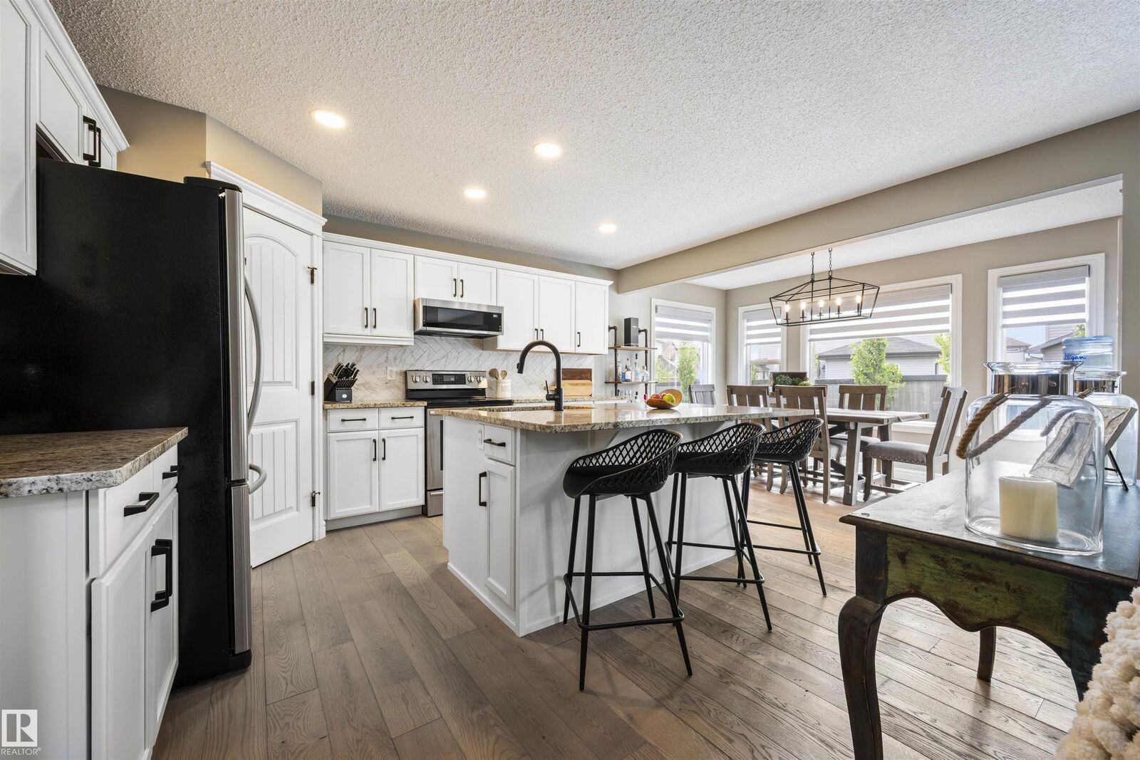 Property Photo:  17437 5A Avenue SW  AB T6W 2E3 