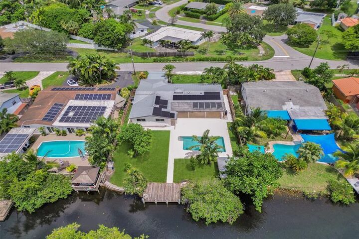 2615 NW 9th Ter  Wilton Manors FL 33311 photo