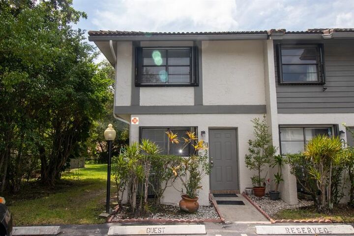 9732 NW 14th St 39  Coral Springs FL 33071 photo