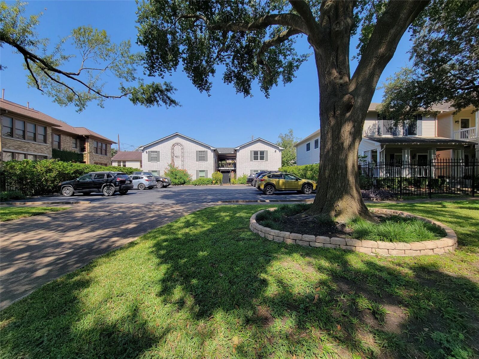 Property Photo:  411 Westmoreland Street 1  TX 77006 