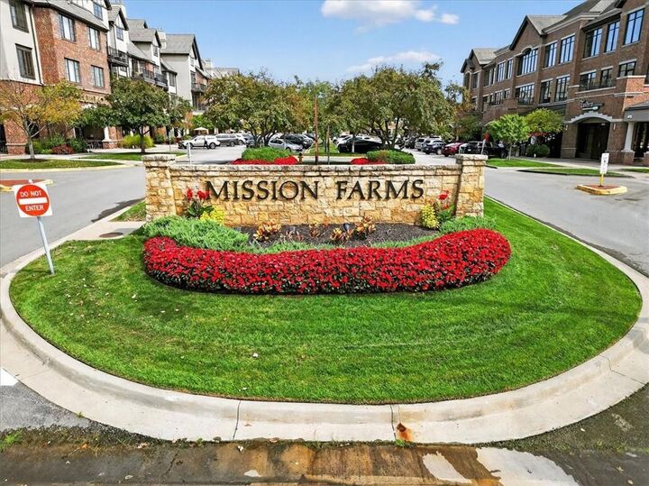 Property Photo:  10511 Mission Road 207  KS 66206 